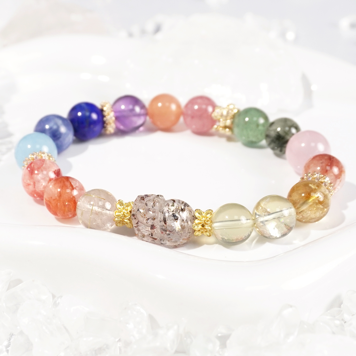 Green strawberry crystal + green hair crystal + rose crystal + red gum flower + yellow tower crystal + yellow quartz + Lemon crystal + Black gold super + gold hair crystal + aquamarine + kyanite + Amethyst bracelet